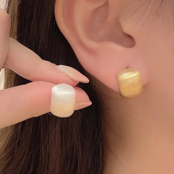 🔥2/$20 Two Pairs Earrings S925 Silver Pin - Picture 1 of 9